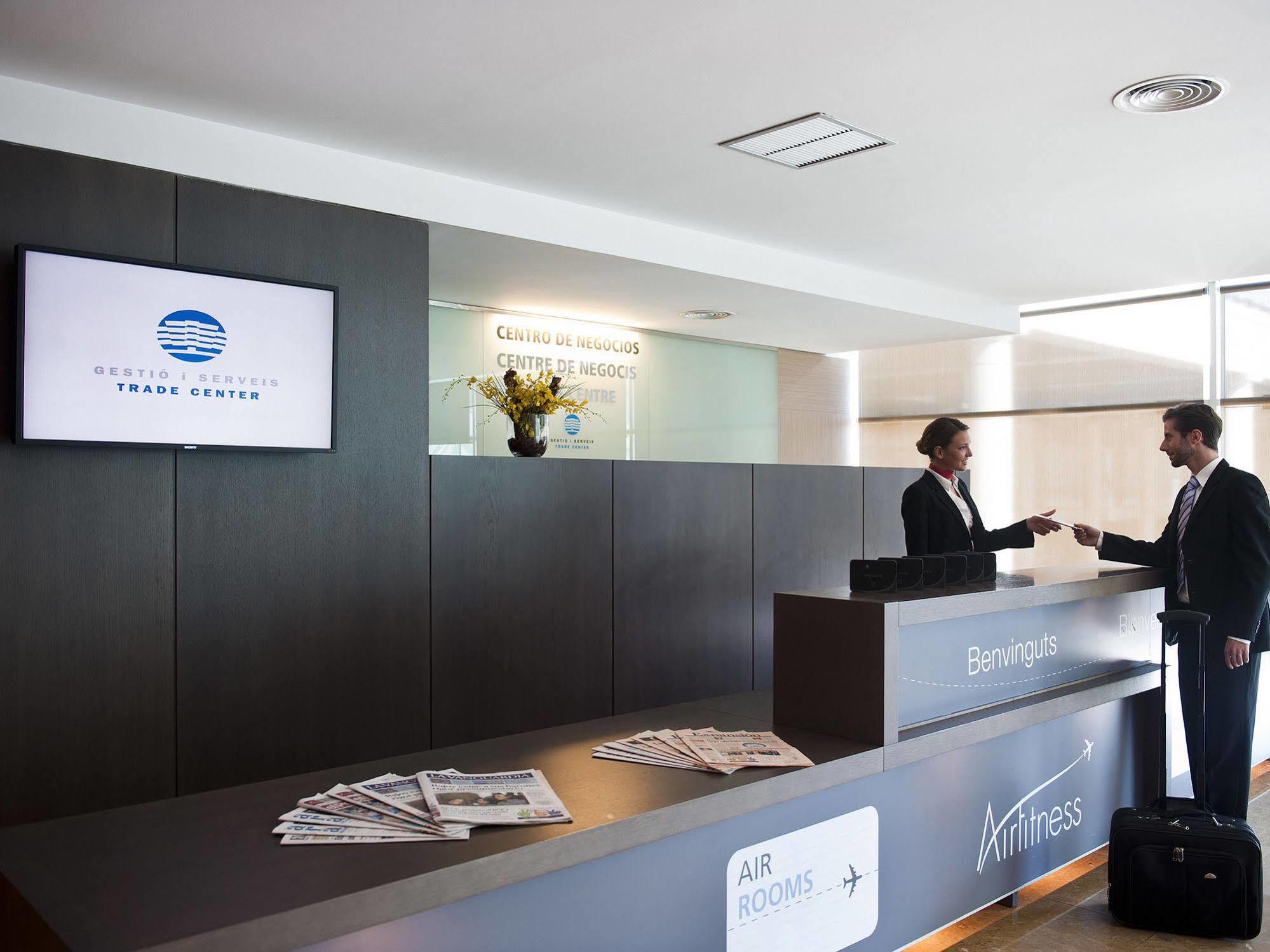 Air Rooms Barcelona Airport By Premium Traveller El Prat de Llobregat Extérieur photo