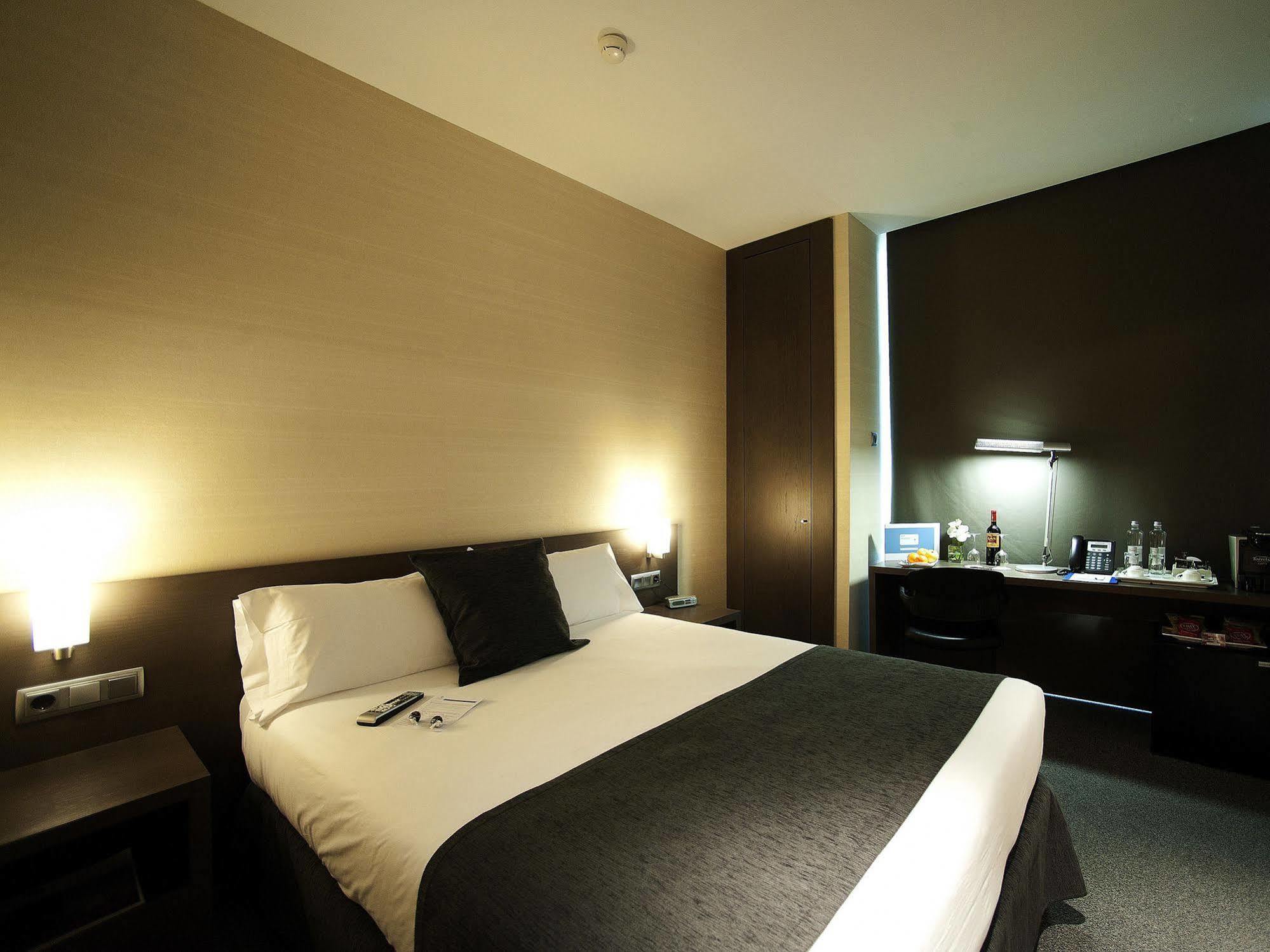 Air Rooms Barcelona Airport By Premium Traveller El Prat de Llobregat Extérieur photo
