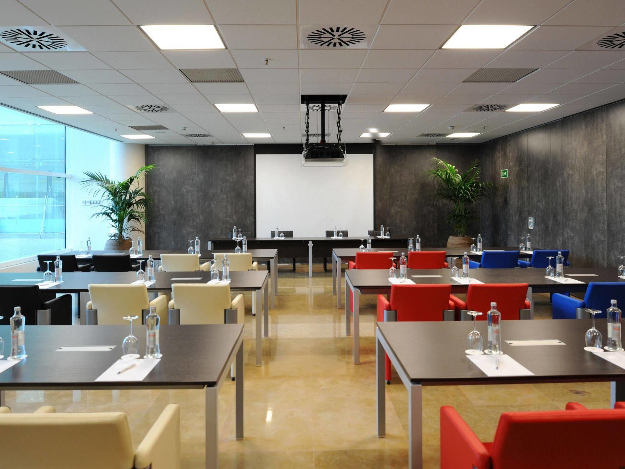 Air Rooms Barcelona Airport By Premium Traveller El Prat de Llobregat Extérieur photo